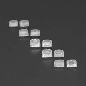 3.12カラットの天然クリアホワイトトパーズ（3.7×3.6 mm・四角）