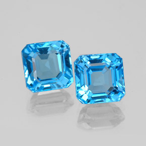 カラットの天然スイスブルートパーズ（7.1×7 mm・エメラルドカット）