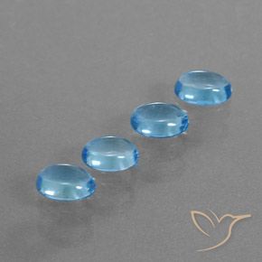3.89カラットの天然スイスブルートパーズ（6.9×5.1 mm・オーバルカット）