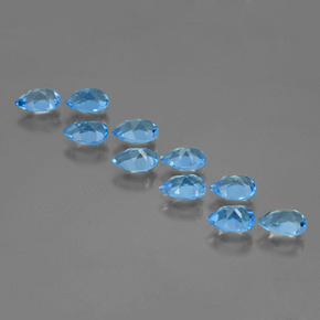 4.97カラットの天然スイスブルートパーズ（6.1×4.1 mm・洋梨の形）
