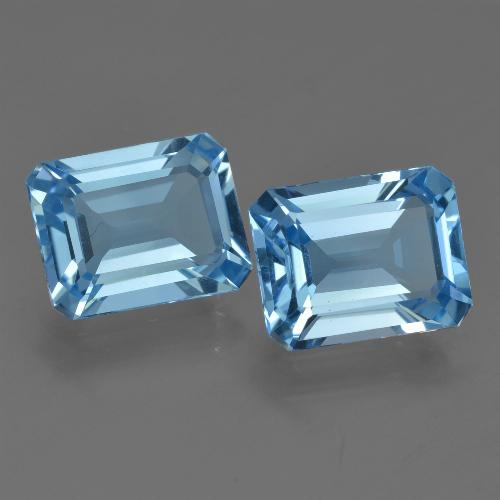 5.53カラットの天然スイスブルートパーズ（9.1×7.2 mm・エメラルドカット）