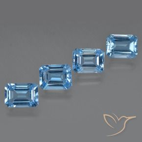 7.31カラットの天然スイスブルートパーズ（8×6.1 mm・エメラルドカット）