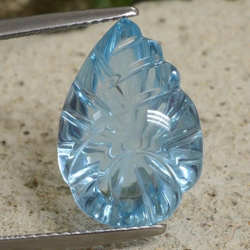 11.15ct 天然 スイスブルー トパーズ, フラワーカット, 透明