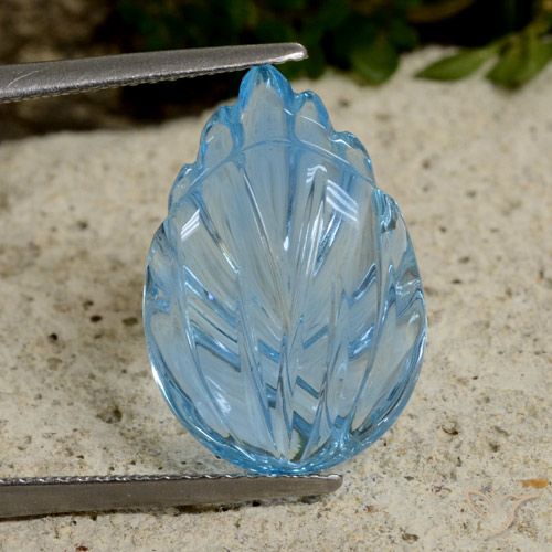 8.57ct 天然 スイスブルー トパーズ, フラワーカット, 透明