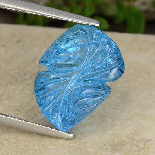 7.38ct 天然 スイスブルー トパーズ, フラワーカット, 透明