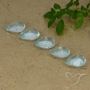 Shop natural 4.06ct スカイブルー トパーズ gems, 洋梨の形, from ブラジル at GemSelect. In stock, global shipping!