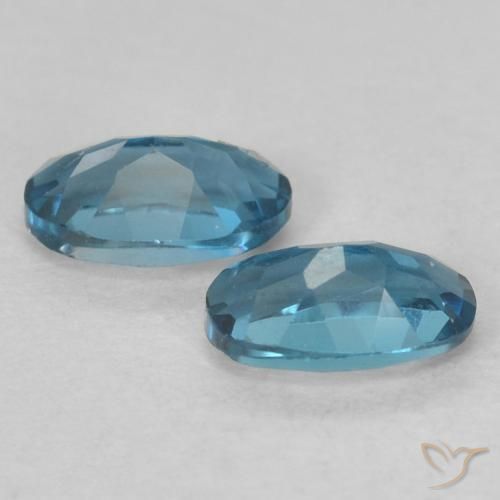Shop natural 0.63ct ロンドンブルー トパーズ gems, 楕円形, from ブラジル at GemSelect. In stock, global shipping!