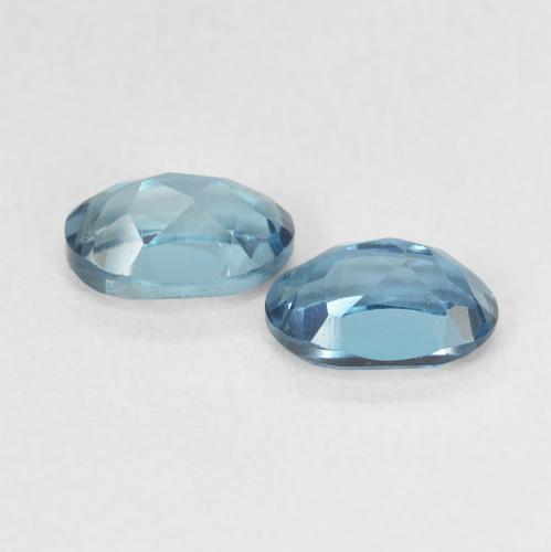 1.31カラットの天然ロンドンブルートパーズ（6.2×4.1 mm・オーバルカット）