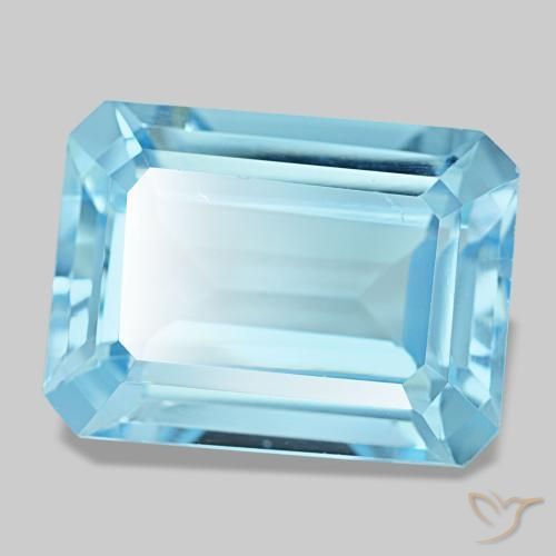 15.53カラットの天然スイスブルートパーズ（16.2×12.1 mm・エメラルドカット）