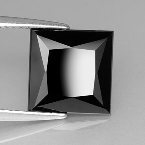3.06カラットの天然黒トルマリン（9.6×9.5 mm・四角）