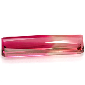 4.28カラットの天然バイカラートルマリン（18×5.2 mm・エメラルドカット）