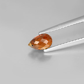 0.83カラットの天然ゴールデンイエロートルマリン（6.7×4.1 mm・ブリオレット）
