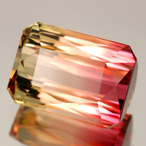 9.35カラットの天然ウォーターメロントルマリン（13.3×9.6 mm・エメラルドカット）