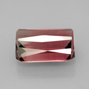 8.66カラットの天然ブロンズローズトルマリン（13.3×9.1 mm・エメラルドカット）