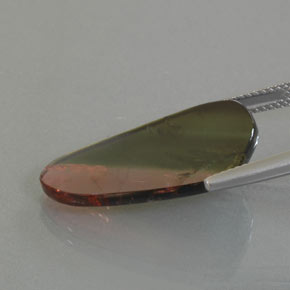 9.45カラットの天然ウォーターメロントルマリン（24.9×14.4 mm・ファンシーシェイプ）
