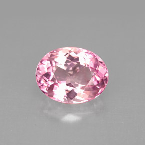 2.65カラットの天然ローズピンクトルマリン（9.9×7.7 mm・オーバルカット）