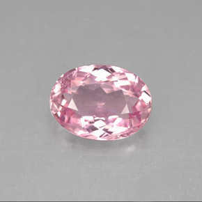 2.60カラットの天然ピンクトルマリン（10.6×8 mm・オーバルカット）
