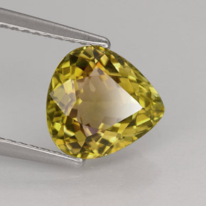 2.35カラットの天然マルチカラートルマリン（9.1×8.6 mm・洋梨の形）