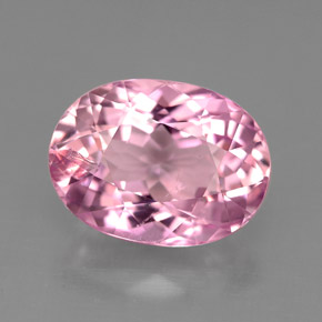 3.95カラットの天然ピンクトルマリン（11.5×8.5 mm・オーバルカット）