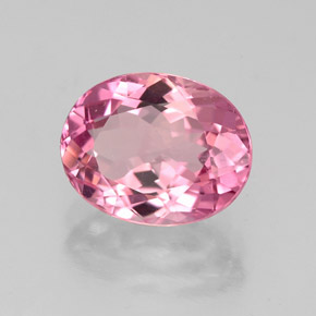 3.25カラットの天然ピンクトルマリン（10.5×8.2 mm・オーバルカット）