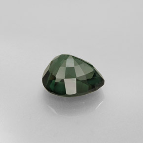 1.81カラットの天然ディープグリーントルマリン（8.2×6.7 mm・洋梨の形）