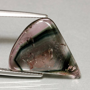8.02カラットの天然マルチカラートルマリン（20.8×18.3 mm・透明）