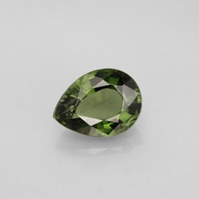 1.45カラットの天然グリーントルマリン（8.5×6.3 mm・洋梨の形）