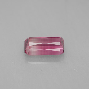 1.97カラットの天然マルチピンクトルマリン（9.5×5.5 mm・エメラルドカット）