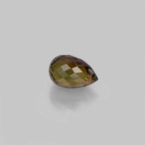 0.89カラットの天然緑がかったオレンジトルマリン（6.6×4.3 mm・ブリオレット）