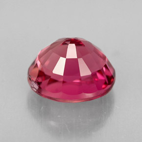 1.45カラットの天然ローズピンクトルマリン（7.3×6 mm・オーバルカット）