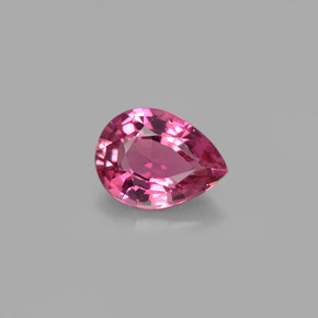 0.90カラットの天然レッドピンクトルマリン（7.5×5.6 mm・洋梨の形）