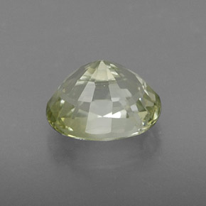 1.15カラットの天然Light Golden Greenトルマリン（7×5.3 mm・オーバルカット）