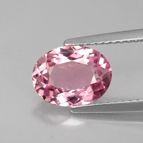 1.83カラットの天然ピンクトルマリン（9.5×7.2 mm・オーバルカット）