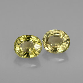 カラットの天然黄色がかった緑トルマリン（6.1×5.3 mm・オーバルカット）