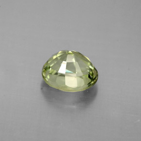0.87カラットの天然グリーントルマリン（6×5.2 mm・オーバルカット）