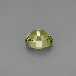 0.89カラットの天然黄色がかった緑トルマリン（6.2×5.3 mm・オーバルカット）
