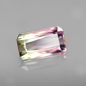 2.76カラットの天然ウォーターメロントルマリン（10.5×6.3 mm・エメラルドカット）