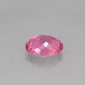 1.61カラットの天然パープルピンクトルマリン（8.5×6.7 mm・オーバルカット）