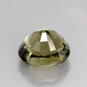 1.68カラットの天然ゴールデングリーントルマリン（7.6×6.2 mm・オーバルカット）