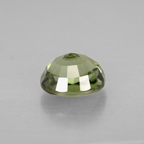 1.64カラットの天然グリーントルマリン（7.5×6.6 mm・オーバルカット）