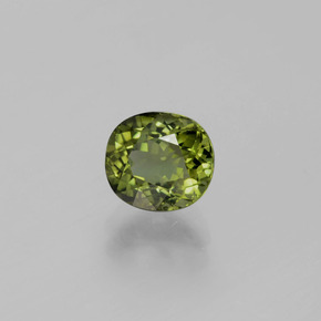 1.58カラットの天然グリーントルマリン（7.3×6.6 mm・オーバルカット）