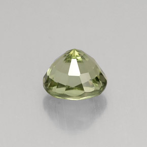 1.27カラットの天然グリーントルマリン（6.5×6 mm・オーバルカット）