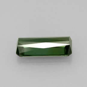 1.60カラットの天然グリーントルマリン（10.5×5.1 mm・エメラルドカット）