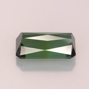 2.88カラットの天然グリーントルマリン（11.2×6 mm・エメラルドカット）