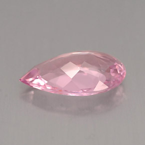 1.56カラットの天然ピンクトルマリン（10.8×6.4 mm・洋梨の形）