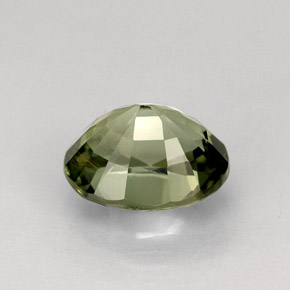 1.25カラットの天然グリーントルマリン（7.3×6.1 mm・オーバルカット）