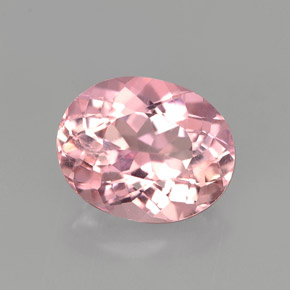 1.75カラットの天然ピンクトルマリン（8.7×7 mm・オーバルカット）