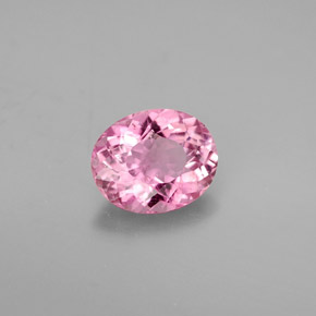 1.63カラットの天然ピンクトルマリン（8.6×7 mm・オーバルカット）