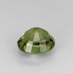 1.05カラットの天然グリーントルマリン（6.6×5.8 mm・オーバルカット）