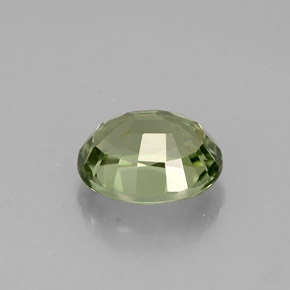 1.39カラットの天然グリーントルマリン（7.6×6.3 mm・オーバルカット）